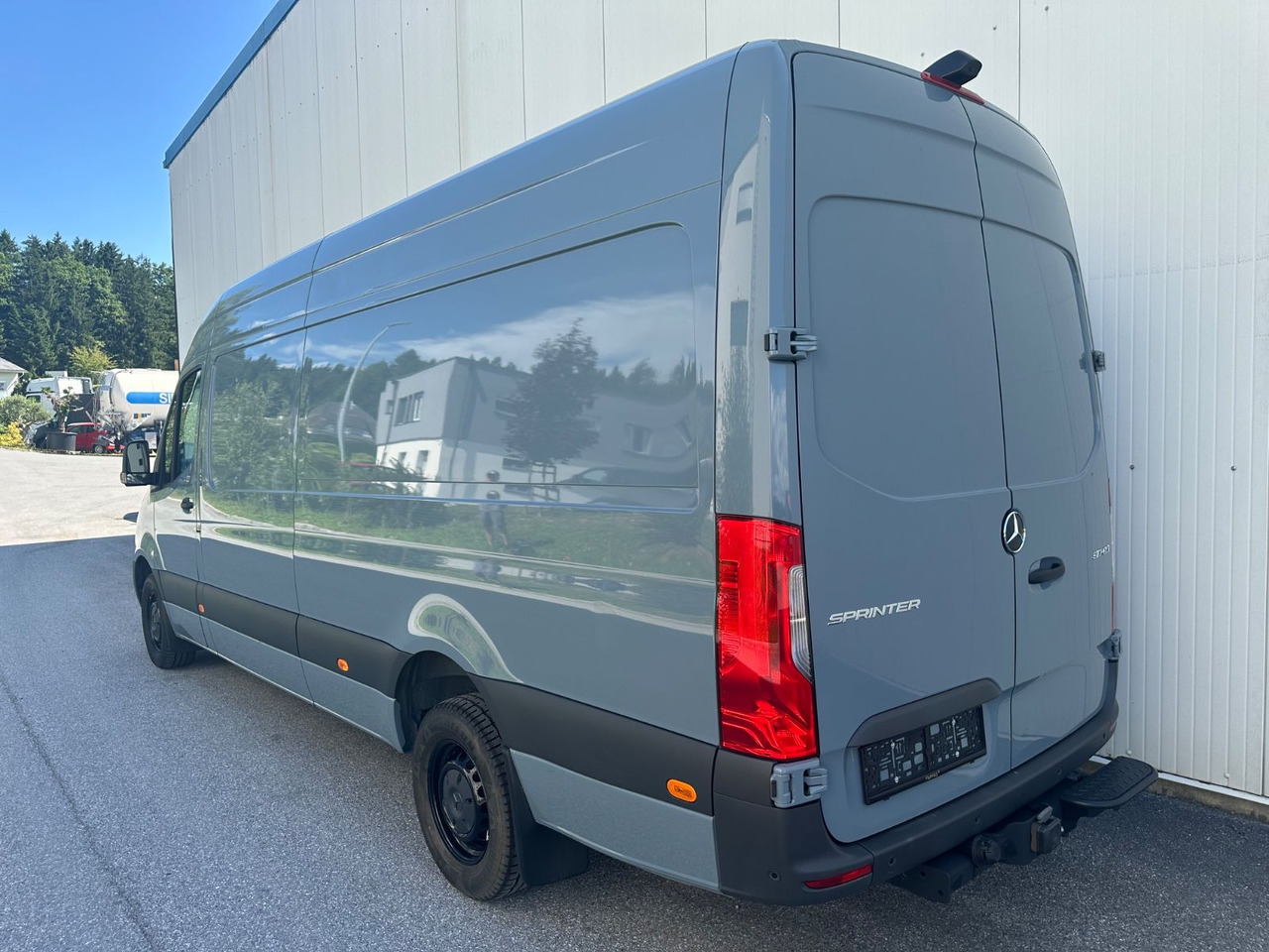 Mercedes-Benz Sprinter 317 cdi - Kempingautó: 4 kép. Mercedes-Benz Sprinter 317 cdi - Kempingautó: 4 kép.