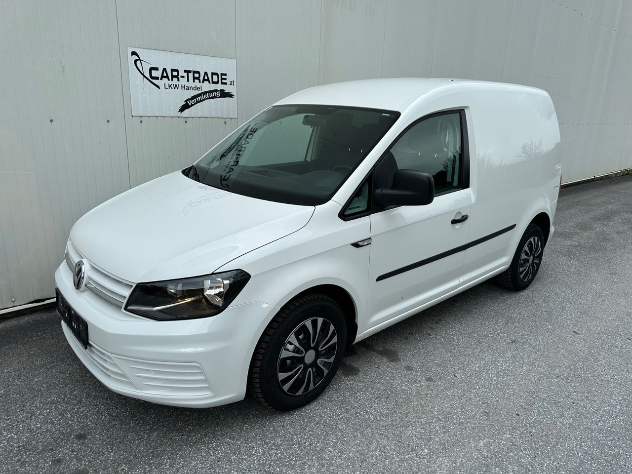 Volkswagen Caddy 2.0tdi - Kis furgon: 1 kép. Volkswagen Caddy 2.0tdi - Kis furgon: 1 kép.