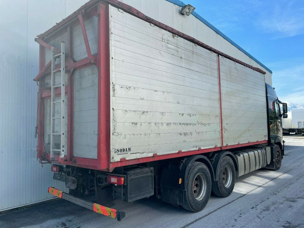Volvo FH 520 Retarder 6x4 - Billenőplatós teherautó: 3 kép. Volvo FH 520 Retarder 6x4 - Billenőplatós teherautó: 3 kép.