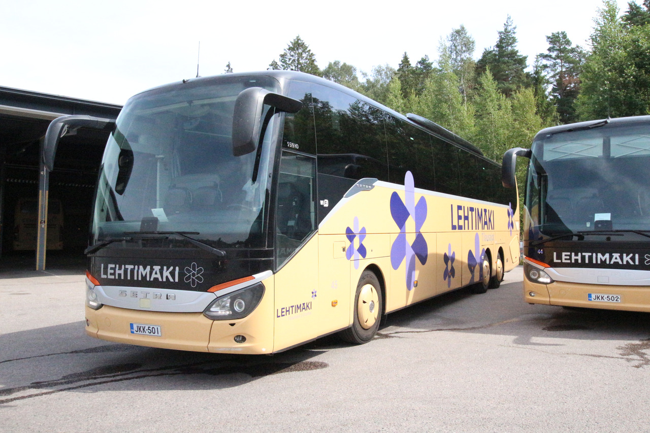 SETRA S 519 HD - Távolsági busz: 1 kép. SETRA S 519 HD - Távolsági busz: 1 kép.