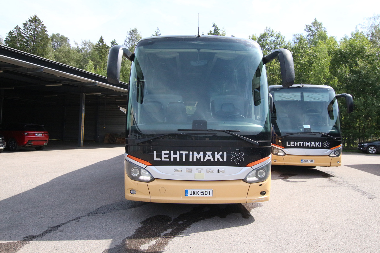 SETRA S 519 HD - Távolsági busz: 2 kép. SETRA S 519 HD - Távolsági busz: 2 kép.