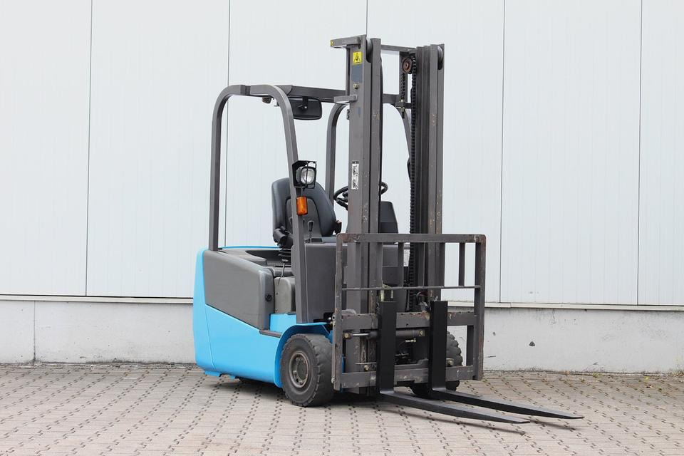 HANSELIFTER JS315 - NEW Batterie - Elektromos targonca: 3 kép. HANSELIFTER JS315 - NEW Batterie - Elektromos targonca: 3 kép.