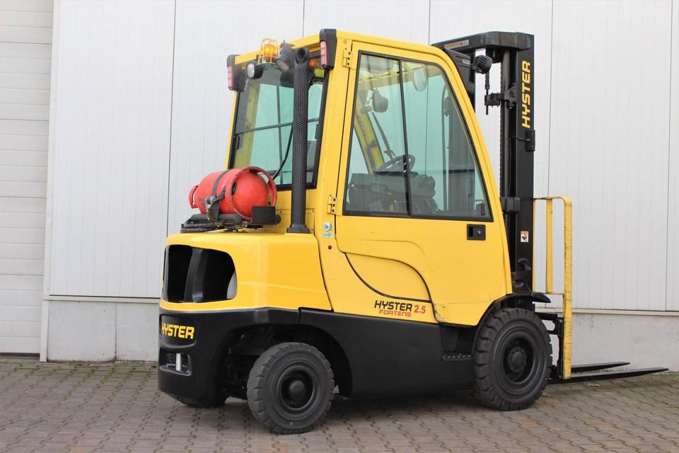 HYSTER H2.5FT Gas 2500kg - 2018 - 5196h - Gázüzemű targonca: 4 kép. HYSTER H2.5FT Gas 2500kg - 2018 - 5196h - Gázüzemű targonca: 4 kép.