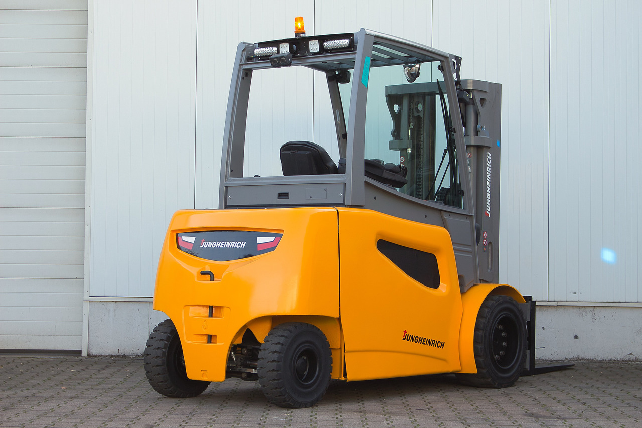 JUNGHEINRICH EFG545 - Triplex - 100% Kapazität - Bj. 2022 - 4,5t - Elektromos targonca: 2 kép. JUNGHEINRICH EFG545 - Triplex - 100% Kapazität - Bj. 2022 - 4,5t - Elektromos targonca: 2 kép.