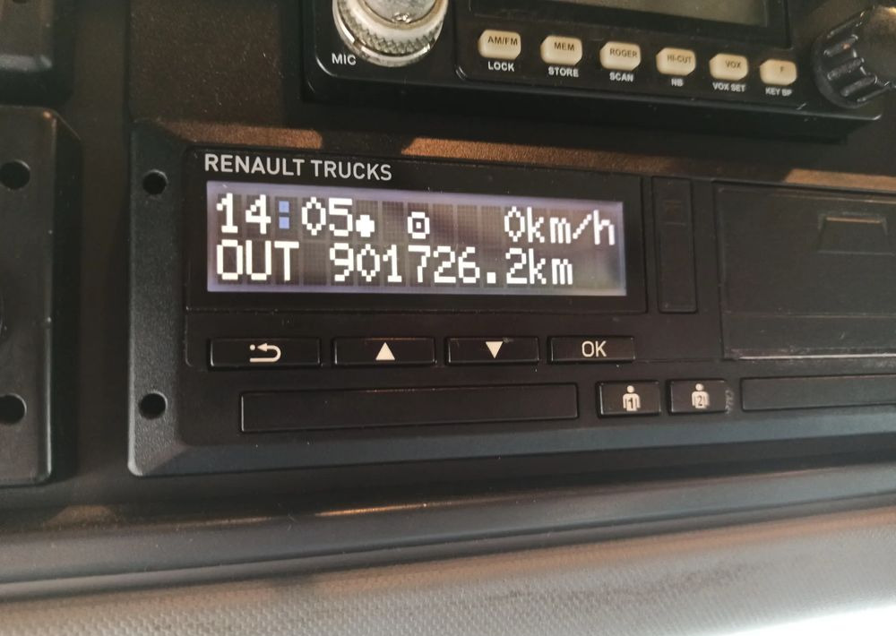 Renault T lízing Renault T: 10 kép. Renault T lízing Renault T: 10 kép.