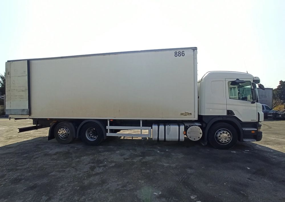 Scania B6X2 - Hőszigetelt teherautó: 4 kép. Scania B6X2 - Hőszigetelt teherautó: 4 kép.