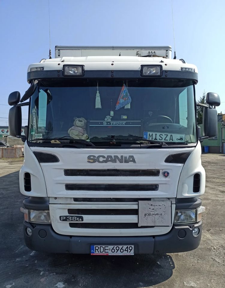 Scania B6X2 - Hőszigetelt teherautó: 5 kép. Scania B6X2 - Hőszigetelt teherautó: 5 kép.