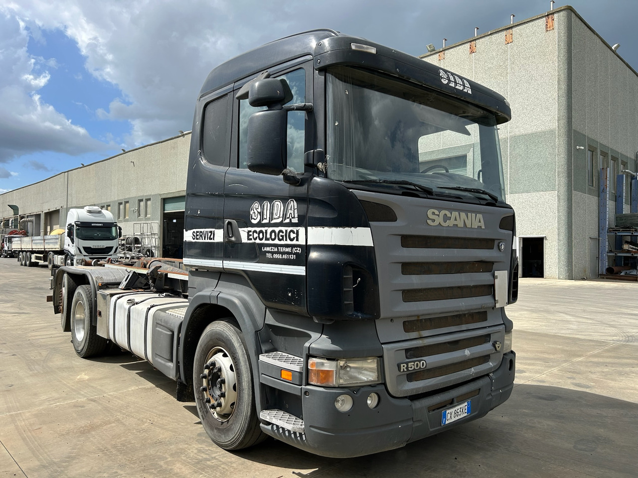 SCANIA R 500 LB6X24MNA Gancio Scarrabile - Horgos rakodó teherautó: 1 kép. SCANIA R 500 LB6X24MNA Gancio Scarrabile - Horgos rakodó teherautó: 1 kép.