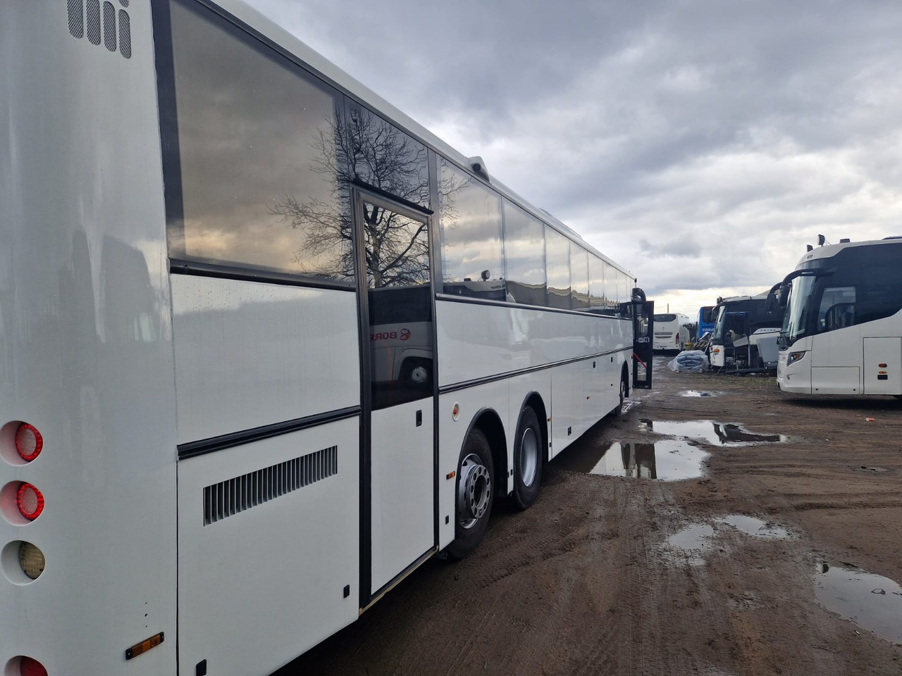Távolsági busz VOLVO B12B VEST HORISONT: 18 kép.