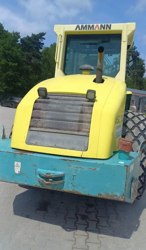 Ammann ASC 150 walec stal guma - Henger: 3 kép. Ammann ASC 150 walec stal guma - Henger: 3 kép.