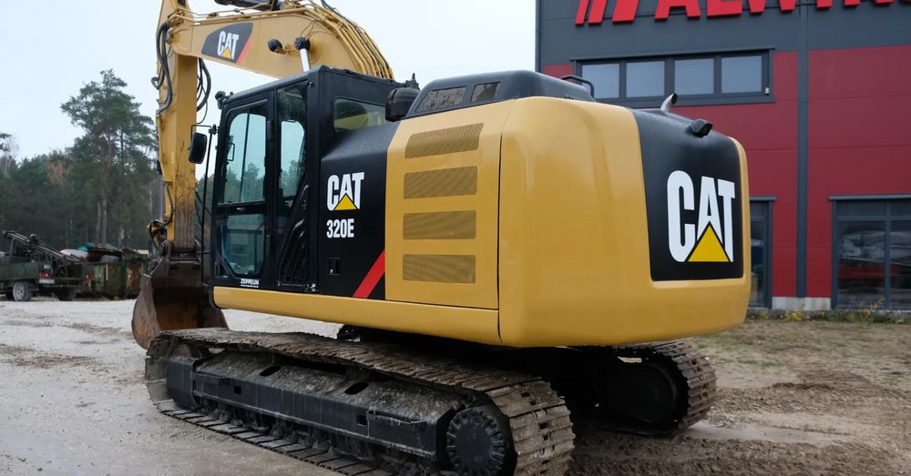 Caterpillar cat 320EL - Lánctalpas kotró: 3 kép. Caterpillar cat 320EL - Lánctalpas kotró: 3 kép.