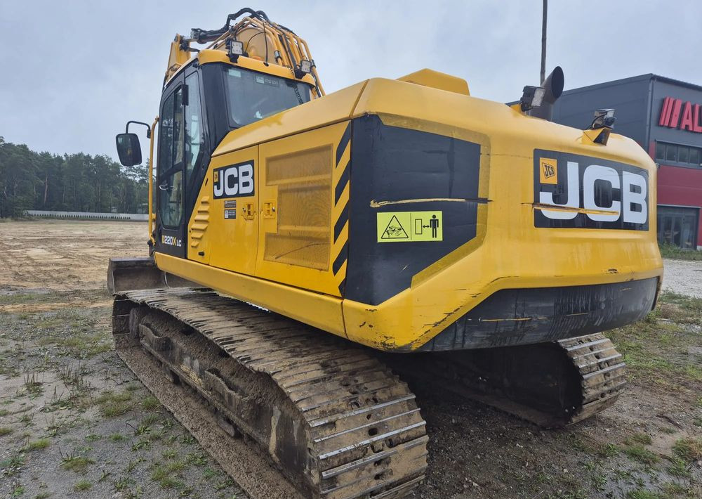 JCB 220XLC - Lánctalpas kotró: 5 kép. JCB 220XLC - Lánctalpas kotró: 5 kép.