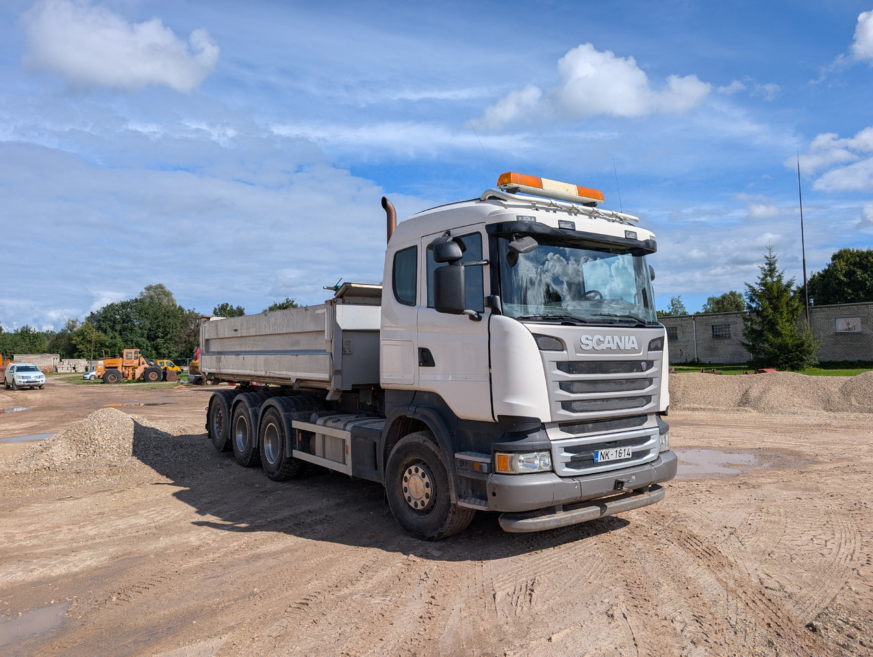 SCANIA R480 - Billenőplatós teherautó: 2 kép. SCANIA R480 - Billenőplatós teherautó: 2 kép.