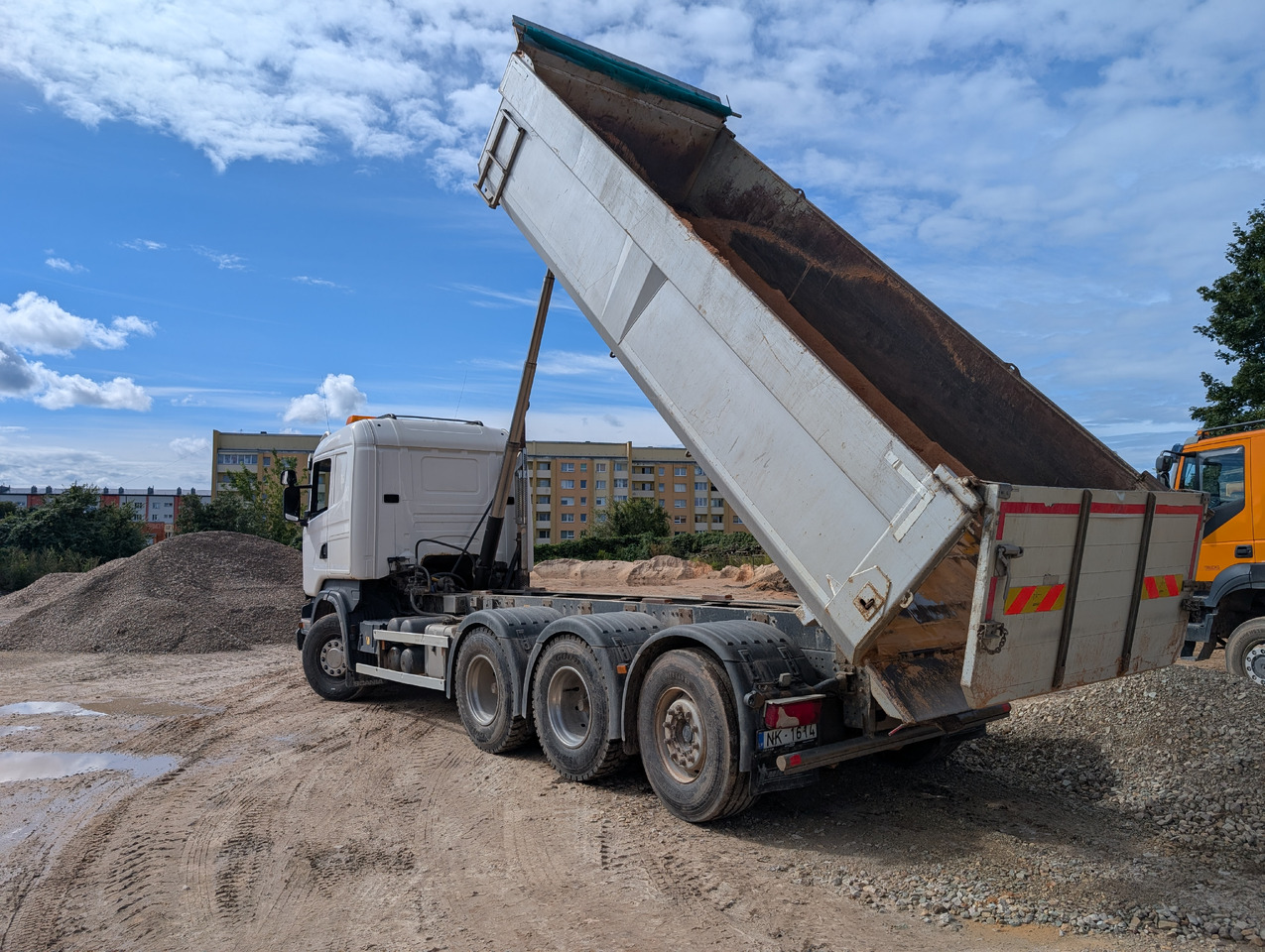 SCANIA R480 - Billenőplatós teherautó: 4 kép. SCANIA R480 - Billenőplatós teherautó: 4 kép.