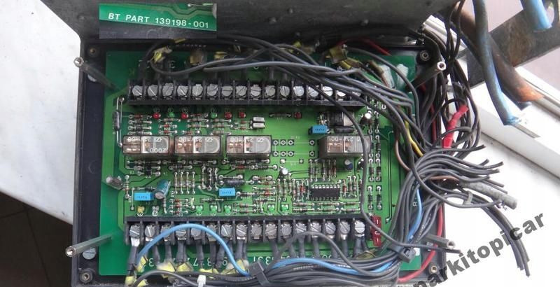 Sterownik Komputer Moduł JUNGHEINRICH 139198-001 - Elektromos rendszer - Teherautó: 1 kép. Sterownik Komputer Moduł JUNGHEINRICH 139198-001 - Elektromos rendszer - Teherautó: 1 kép.