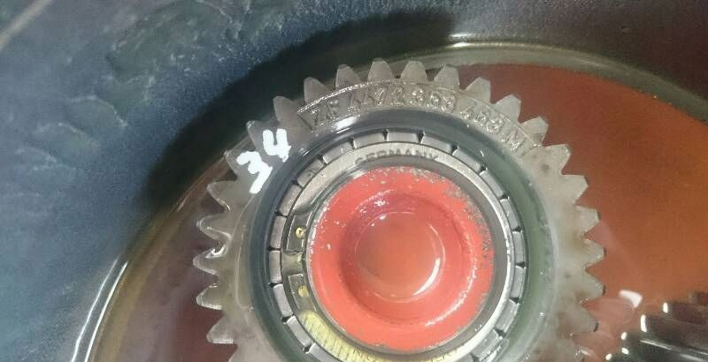 ZF APR 725 zwolnica koła - Véglehajtás - Építőipari gépek: 2 kép. ZF APR 725 zwolnica koła - Véglehajtás - Építőipari gépek: 2 kép.