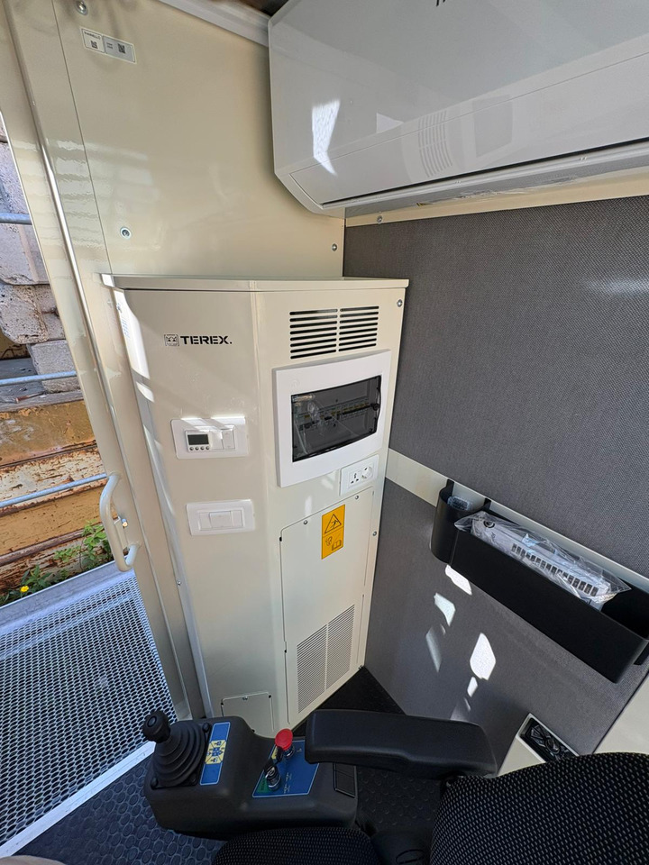 Comedil CTT91 - Toronydaru: 3 kép. Comedil CTT91 - Toronydaru: 3 kép.