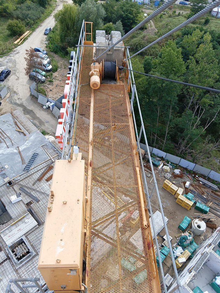 Liebherr 80 EL - Toronydaru: 2 kép. Liebherr 80 EL - Toronydaru: 2 kép.