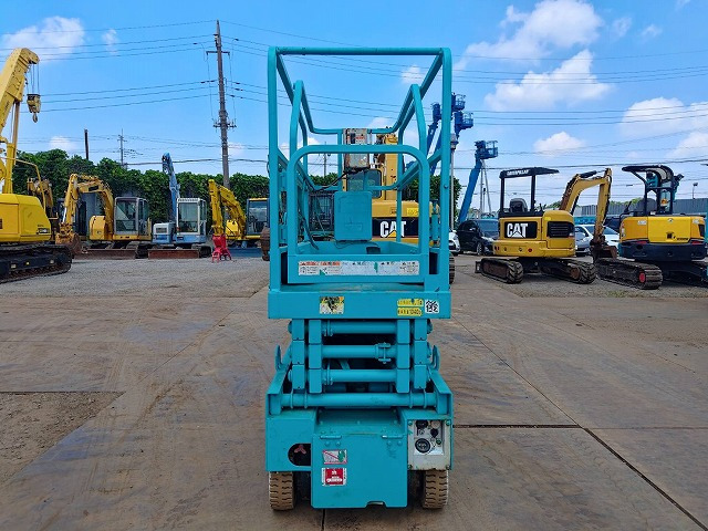 AIRMAN ENTL061 - Ollós emelő: 4 kép. AIRMAN ENTL061 - Ollós emelő: 4 kép.