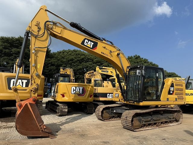 CAT 320-07A - Lánctalpas kotró: 1 kép. CAT 320-07A - Lánctalpas kotró: 1 kép.