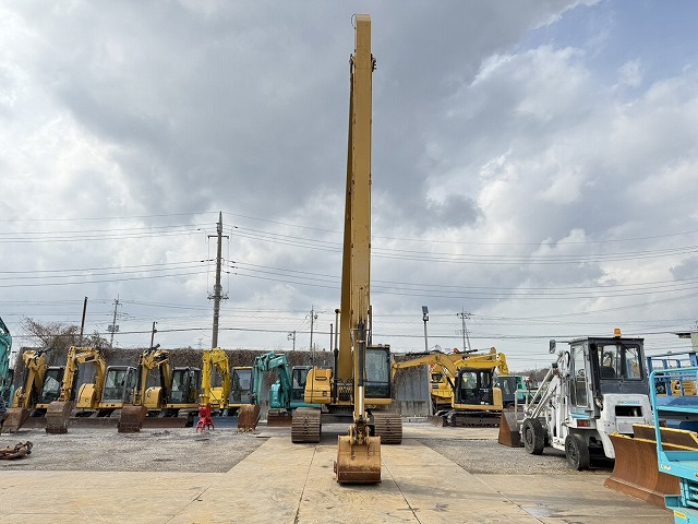 Lánctalpas kotró CAT 320DL-E: 8 kép.