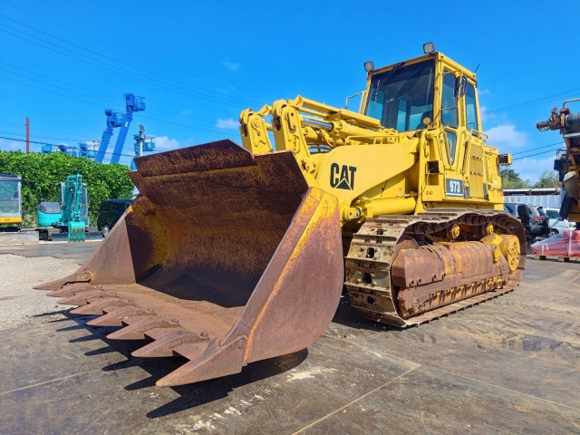CAT 973 - Lánctalpas homlokrakodó: 1 kép. CAT 973 - Lánctalpas homlokrakodó: 1 kép.