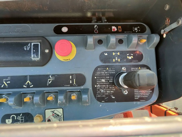 Személyemelő JLG E300AJP: 15 kép.