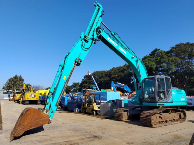 KOBELCO SK200-9 - Lánctalpas kotró: 1 kép. KOBELCO SK200-9 - Lánctalpas kotró: 1 kép.