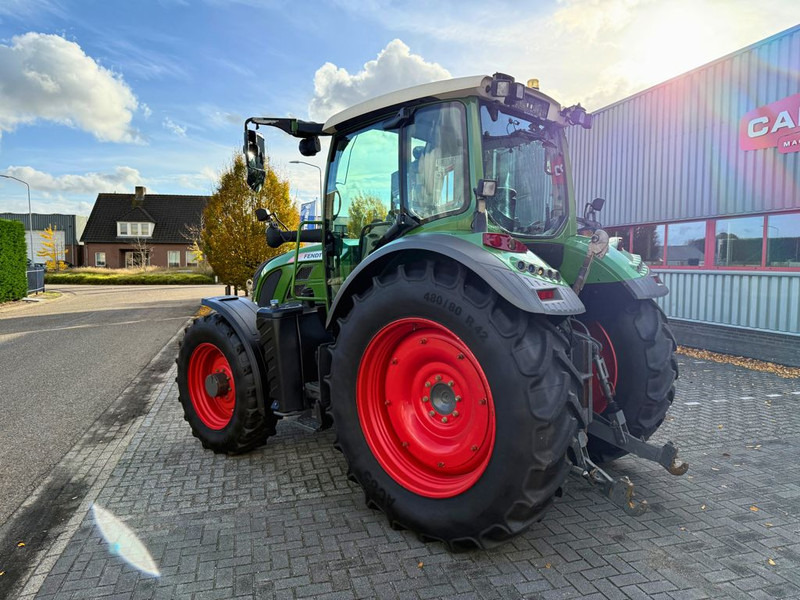 Fendt 513 Vario Power - Traktor: 2 kép. Fendt 513 Vario Power - Traktor: 2 kép.