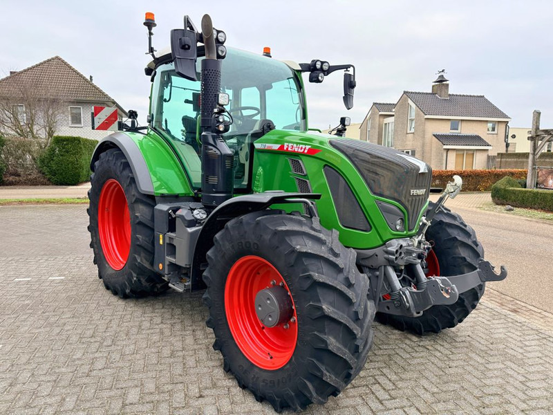 Fendt 718 Vario Power+ Gen 6 - Traktor: 4 kép. Fendt 718 Vario Power+ Gen 6 - Traktor: 4 kép.