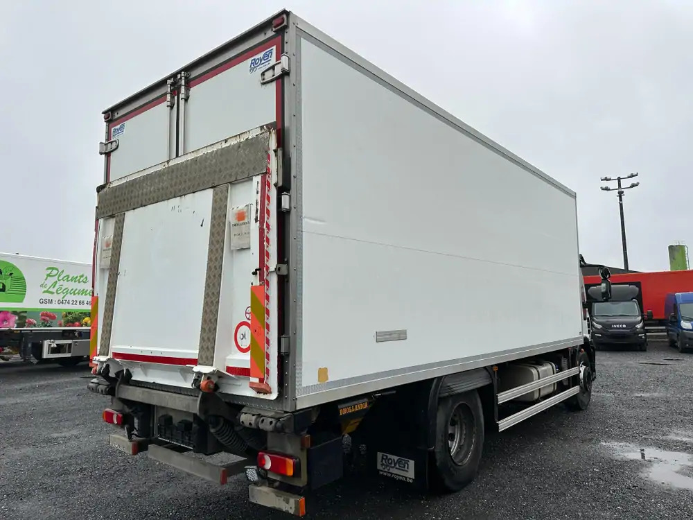 Iveco ML190E28 - Hűtős teherautó: 3 kép. Iveco ML190E28 - Hűtős teherautó: 3 kép.