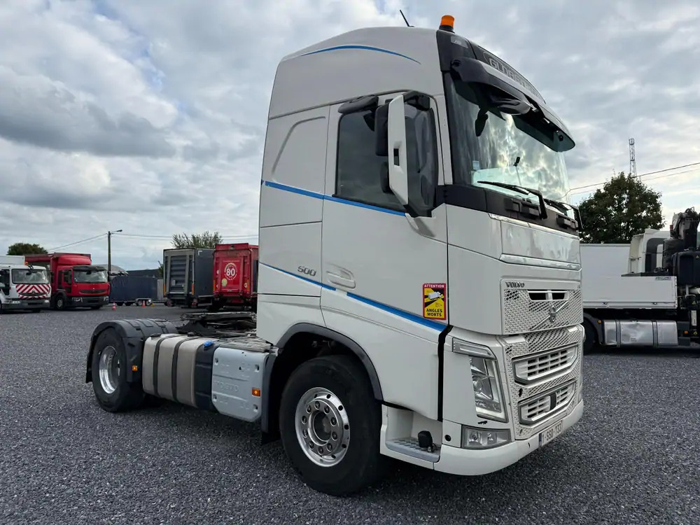 Volvo FH 500 Globetrotter Jantes alcoa*Hydraulique*Euro6 - Nyergesvontató: 2 kép. Volvo FH 500 Globetrotter Jantes alcoa*Hydraulique*Euro6 - Nyergesvontató: 2 kép.