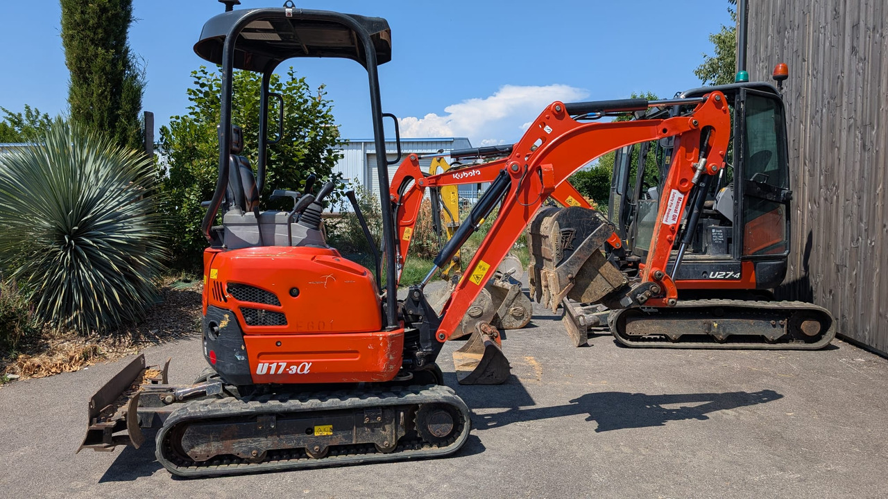 KUBOTA U17-3 - Minikotró: 4 kép. KUBOTA U17-3 - Minikotró: 4 kép.