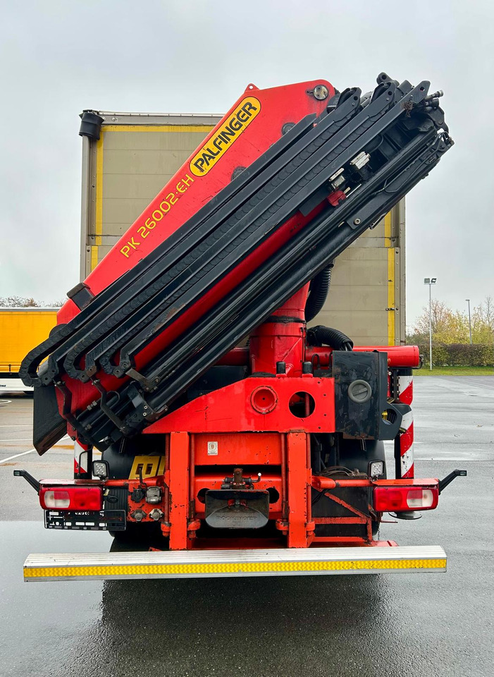 DAF DAF XF 460 FAN + PALFINGER + 16mtr + Lenkachse + EURO 6 - Ponyvás teherautó, Darus autó: 4 kép. DAF DAF XF 460 FAN + PALFINGER + 16mtr + Lenkachse + EURO 6 - Ponyvás teherautó, Darus autó: 4 kép.