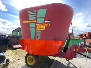 Strautmann Vertimix 1250 - Etetőkocsi: 2 kép. Strautmann Vertimix 1250 - Etetőkocsi: 2 kép.