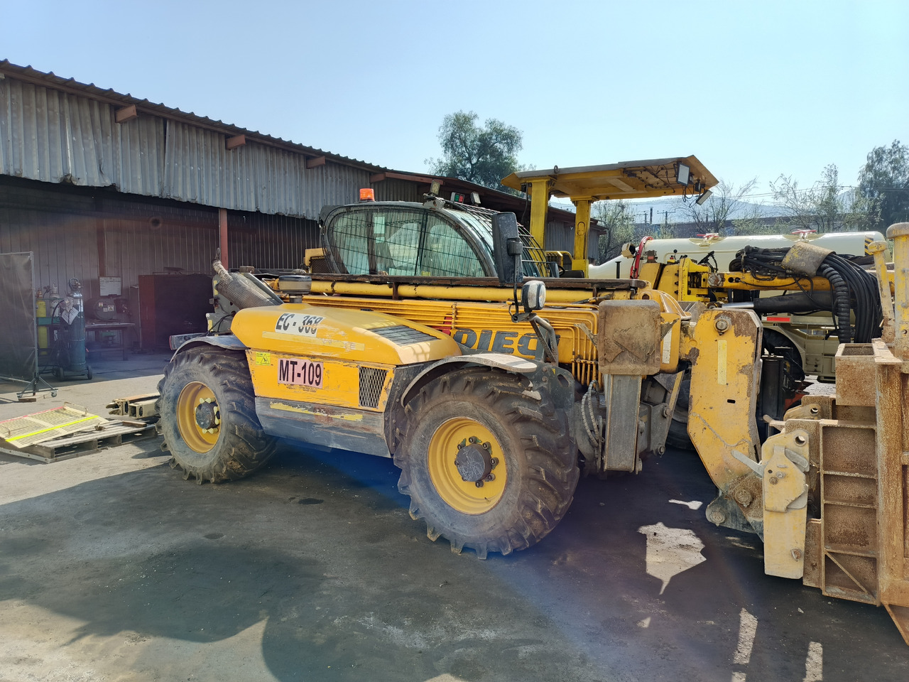 DIECI RUNNER 30.11 - Teleszkópos rakodó: 1 kép. DIECI RUNNER 30.11 - Teleszkópos rakodó: 1 kép.