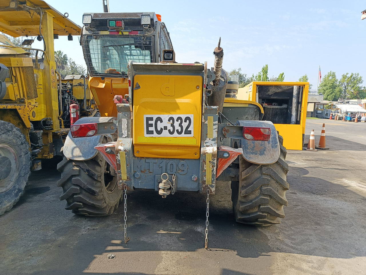 DIECI RUNNER 30.11 - Teleszkópos rakodó: 3 kép. DIECI RUNNER 30.11 - Teleszkópos rakodó: 3 kép.