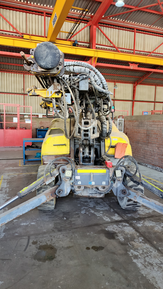 EPIROC T20R - Bányászati gépek: 2 kép. EPIROC T20R - Bányászati gépek: 2 kép.