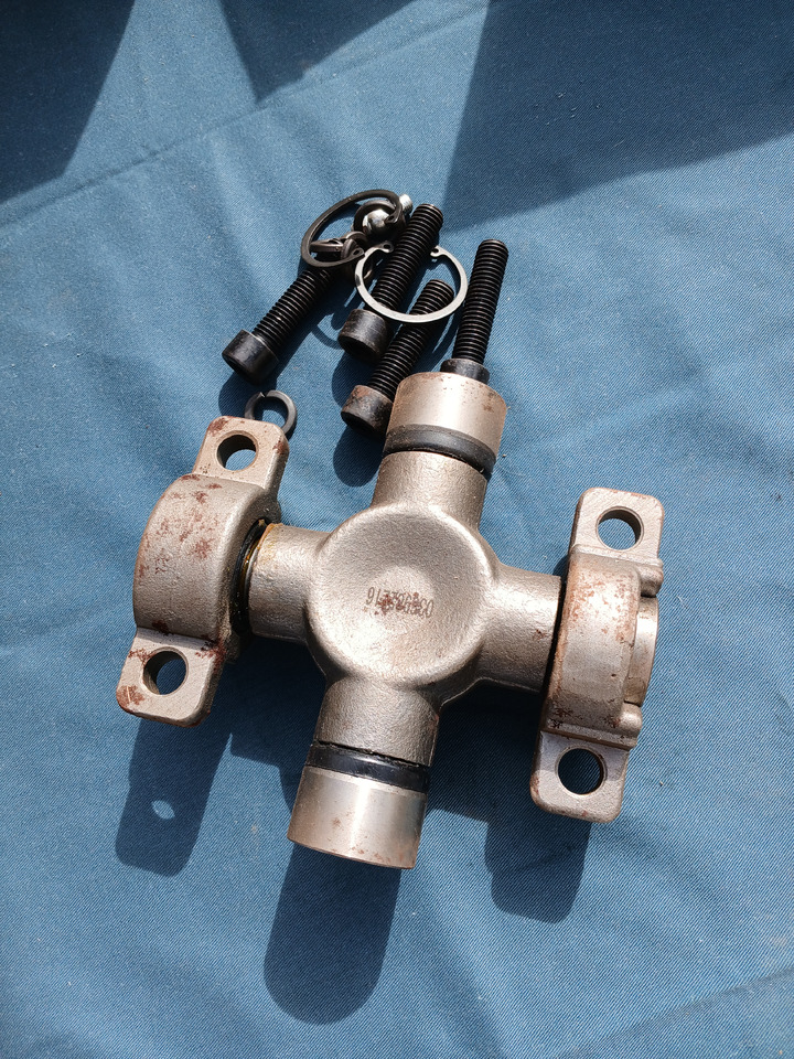 Joint cross for Scania - Erőátvitel: 1 kép. Joint cross for Scania - Erőátvitel: 1 kép.