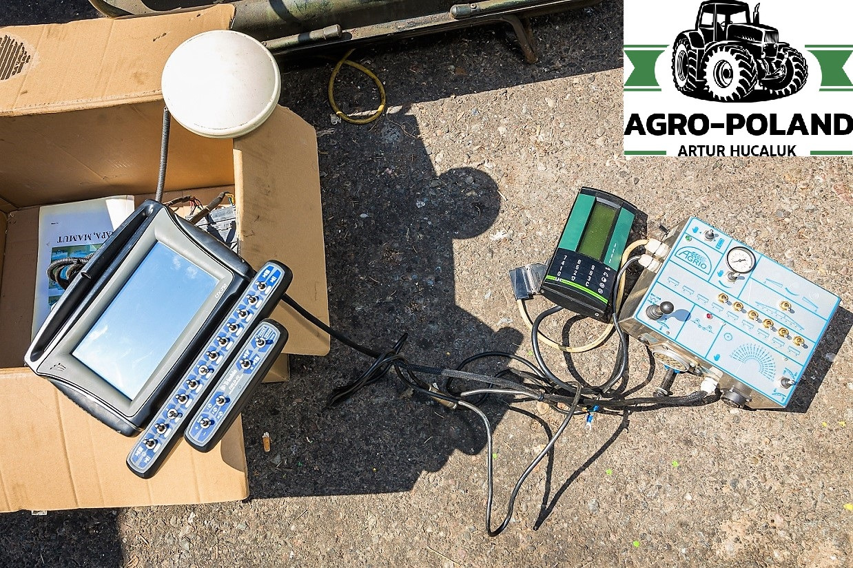 AGRIO NAPA 3000 - GPS - 2007 ROK - 18 M - Vontatott permetezők: 2 kép. AGRIO NAPA 3000 - GPS - 2007 ROK - 18 M - Vontatott permetezők: 2 kép.