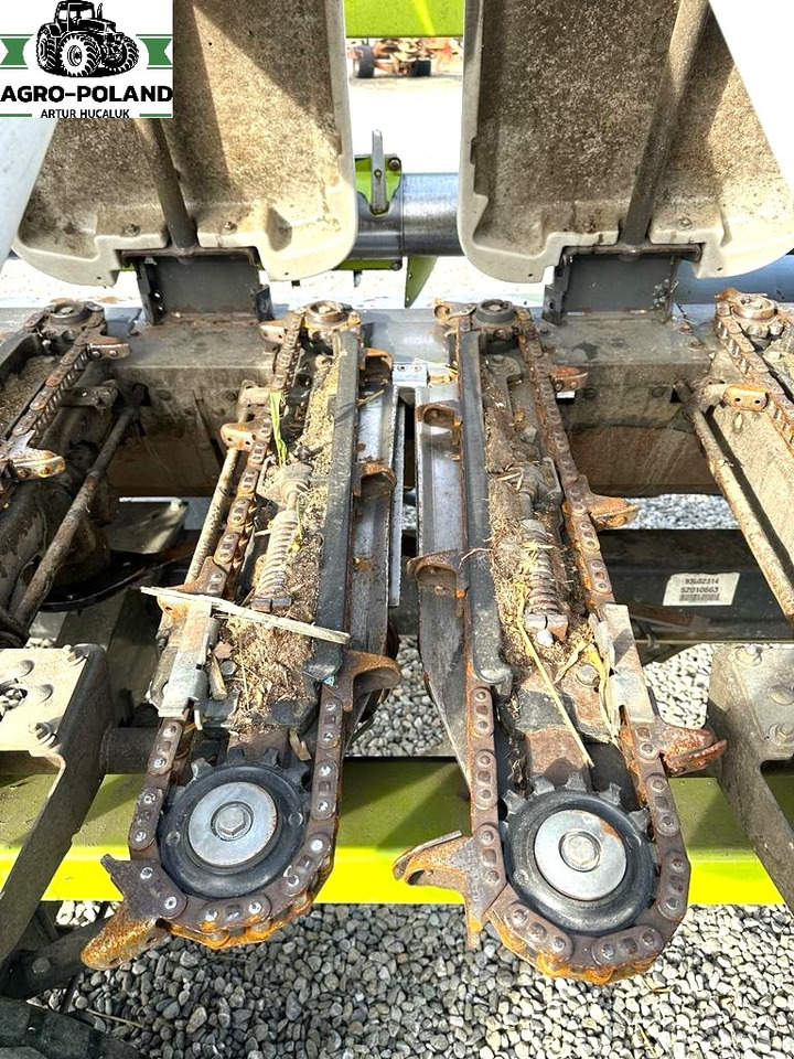 CLAAS CONSPEED 8-70 C - 2013 ROK - Kukorica adapter: 4 kép. CLAAS CONSPEED 8-70 C - 2013 ROK - Kukorica adapter: 4 kép.