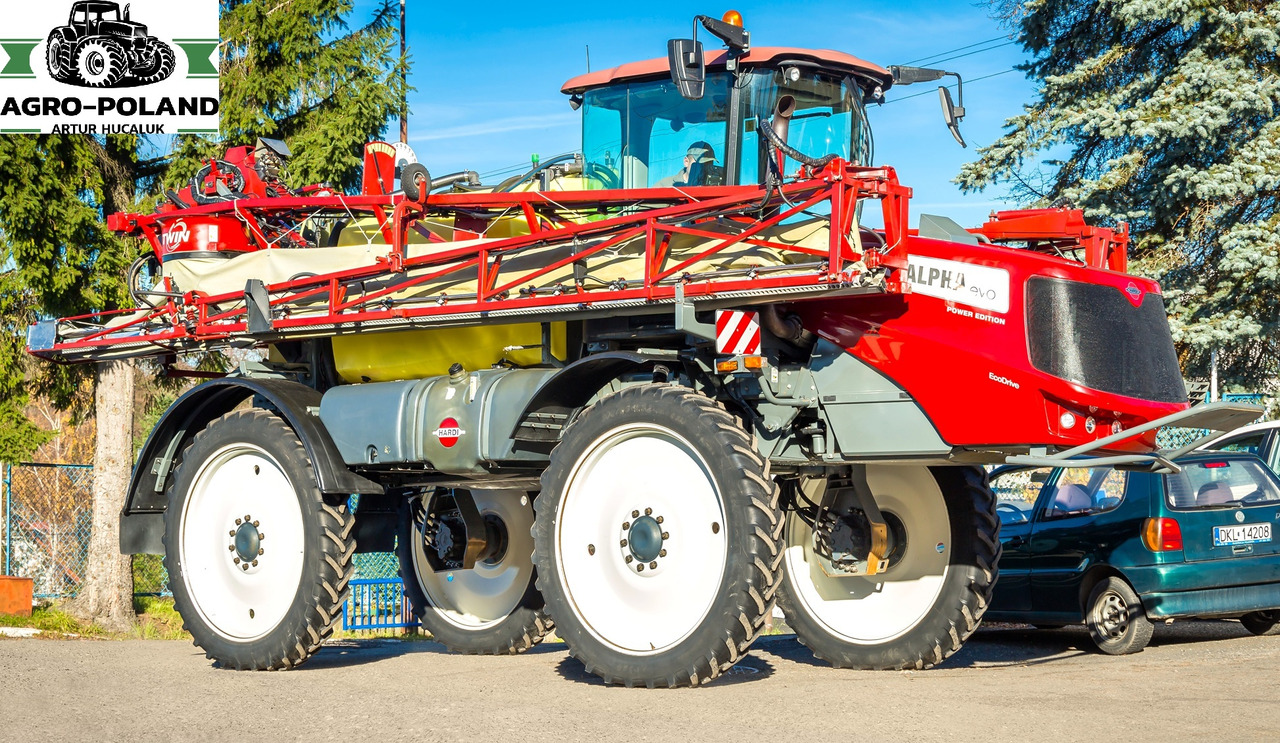HARDI ALPHA 4100 EVO - 2015 ROK - 1266 h - GPS-AUTOPILOT - 40 km/h - H-130 CM - Önjáró permetező: 1 kép. HARDI ALPHA 4100 EVO - 2015 ROK - 1266 h - GPS-AUTOPILOT - 40 km/h - H-130 CM - Önjáró permetező: 1 kép.