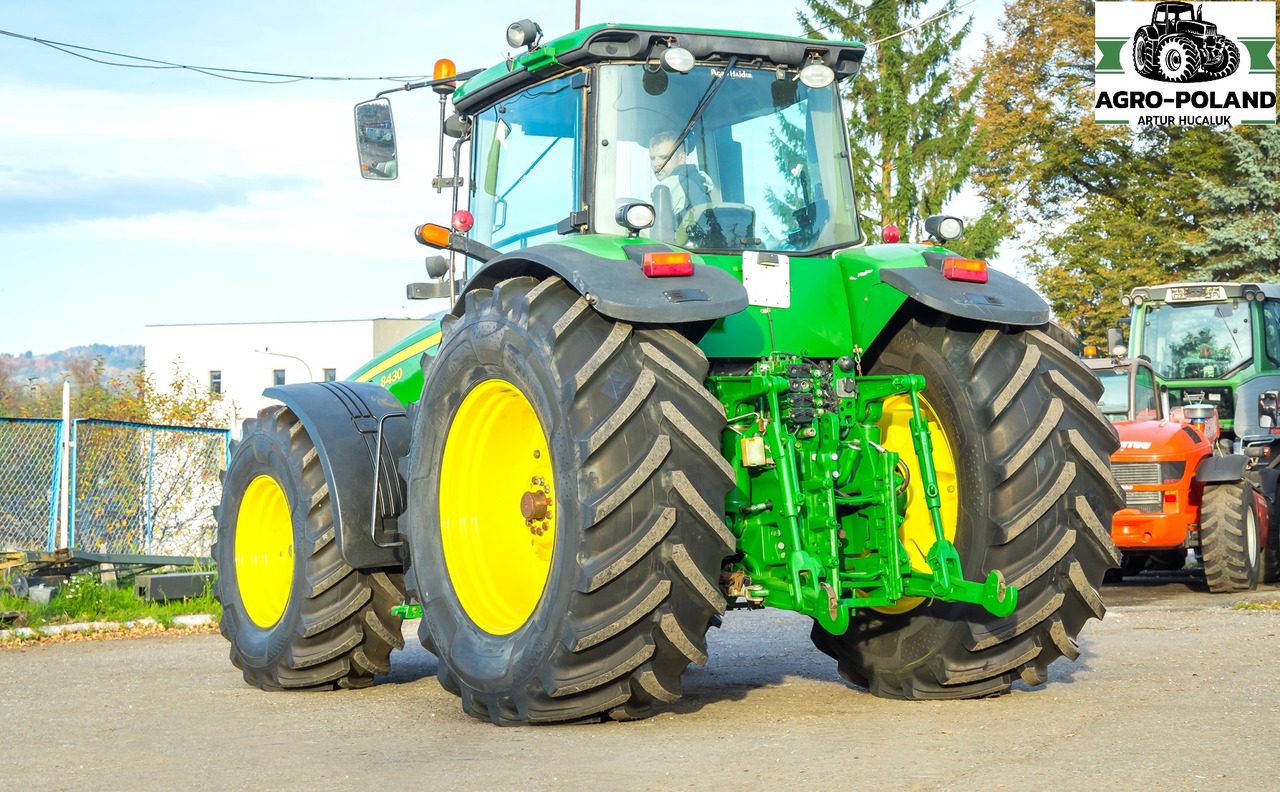 JOHN DEERE 8430 - 2008 ROK - 50 km/h 11.206 h - Traktor: 4 kép. JOHN DEERE 8430 - 2008 ROK - 50 km/h 11.206 h - Traktor: 4 kép.