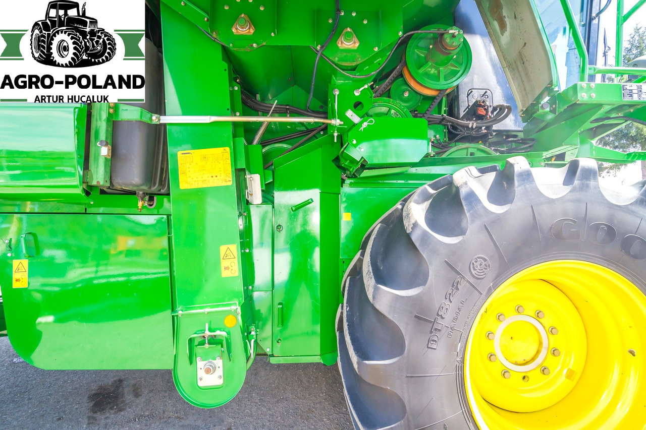 JOHN DEERE W 540 - 2485/3436 h - 5,5 M - 2008 ROK - Kombájn: 5 kép. JOHN DEERE W 540 - 2485/3436 h - 5,5 M - 2008 ROK - Kombájn: 5 kép.