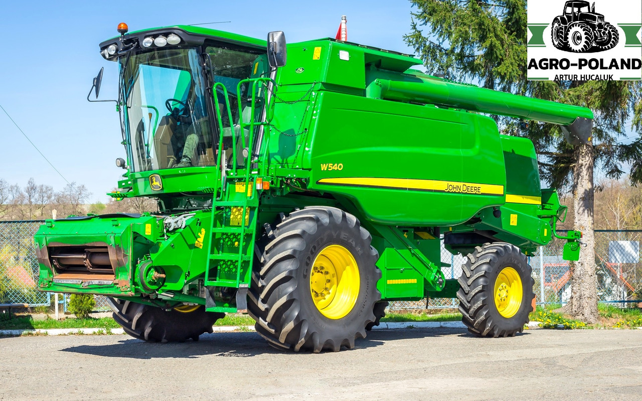 JOHN DEERE W 540 - 2485/3436 h - 5,5 M - 2008 ROK - Kombájn: 1 kép. JOHN DEERE W 540 - 2485/3436 h - 5,5 M - 2008 ROK - Kombájn: 1 kép.