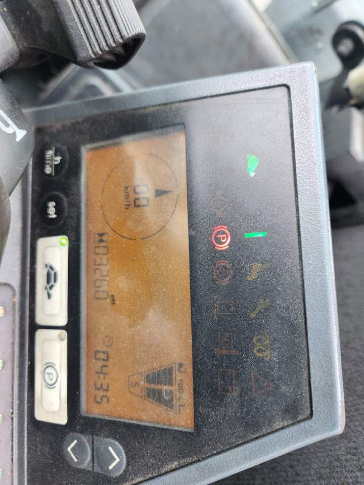 JUGHEINRICH TFG435s - Gázüzemű targonca: 1 kép. JUGHEINRICH TFG435s - Gázüzemű targonca: 1 kép.