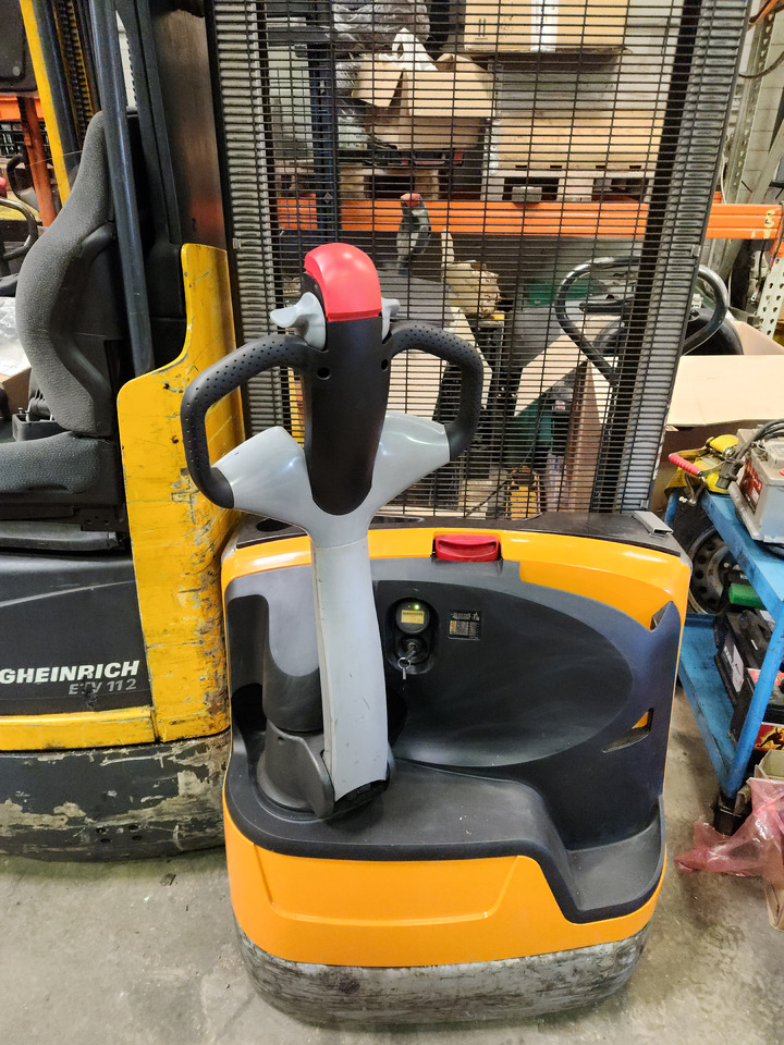 STILL EXV12 - Emelőtargoncá: 2 kép. STILL EXV12 - Emelőtargoncá: 2 kép.