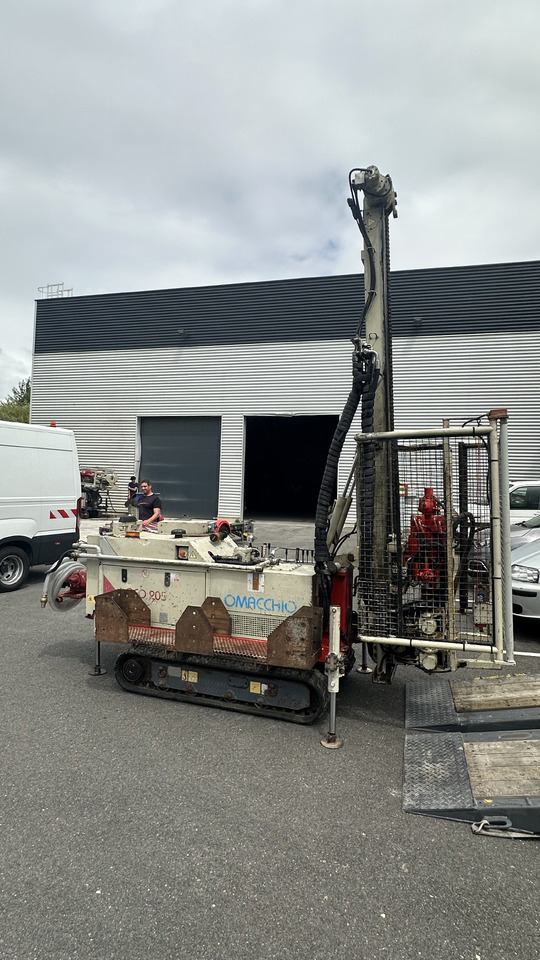 Comacchio GEO 205 - Fúrógép: 3 kép. Comacchio GEO 205 - Fúrógép: 3 kép.