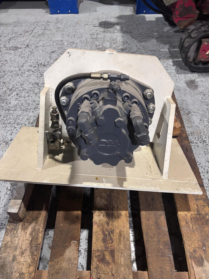 POCLAIN MS 11 - Hidraulikus motor - Fúrógép: 2 kép. POCLAIN MS 11 - Hidraulikus motor - Fúrógép: 2 kép.