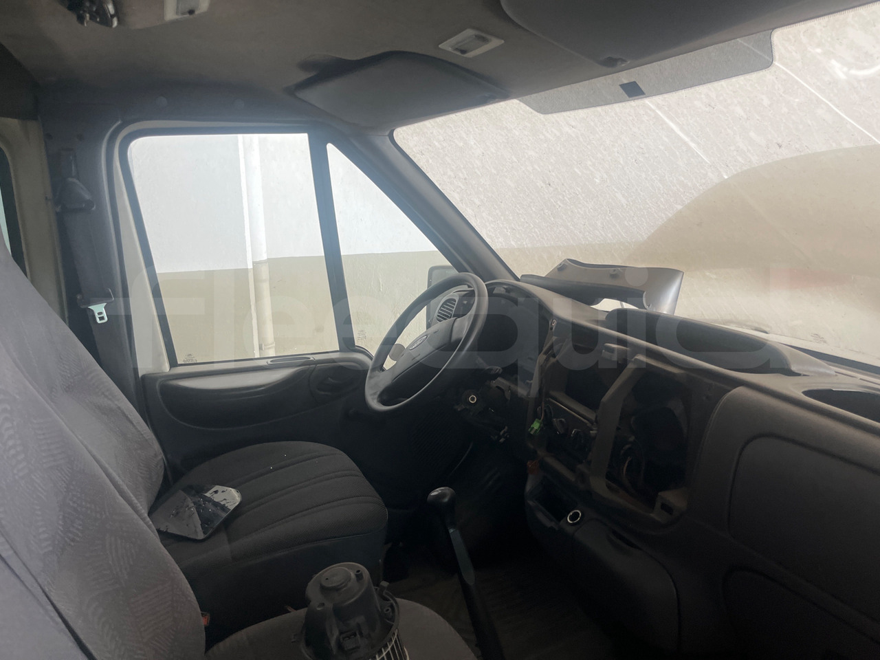 Minibusz, Kisbusz Bundle di 4 mezzi Ford - Transit Tourneo Ford - Transit Tourneo Ford - Transit Ford - Transit Tourneo: 13 kép.